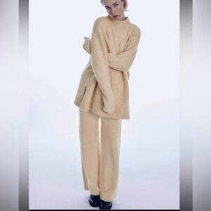 Zara Cream Knit Pants and Sweater Set